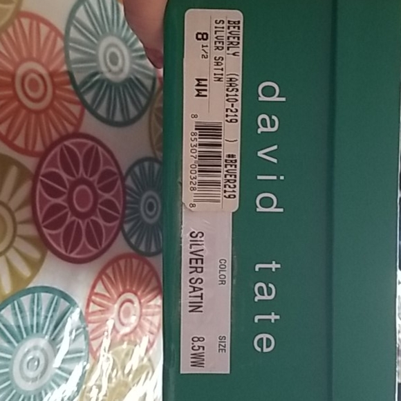 Heels - Picture 6 of 6